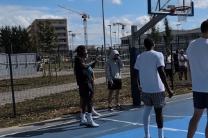 湖人vs东契奇直播_NBA高清免费观看_湖人vs东契奇比赛回放视频集锦